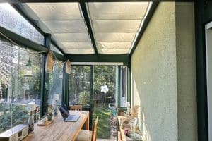 Fixe Sonnensegel als Beschattung für eine Terrassenüberdachung