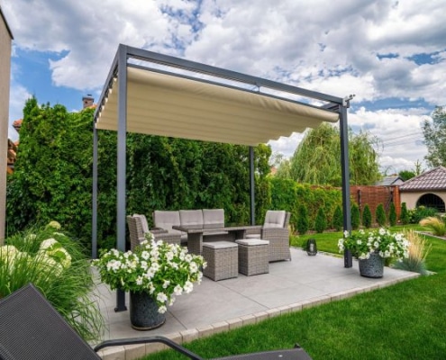 Surma frei1a Baldachinsonnensegel als freistehendes Modell